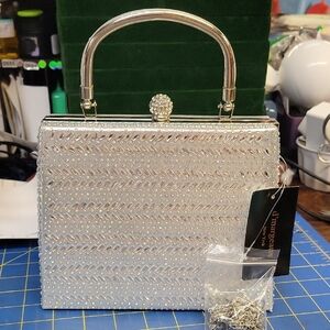 D'Margeaux Silver Blingy Top Handle Clutch Handbag 8x6x2.5 NWT